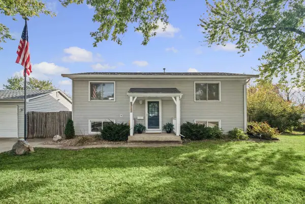 210 Pine Street, Waverly, IA 50677