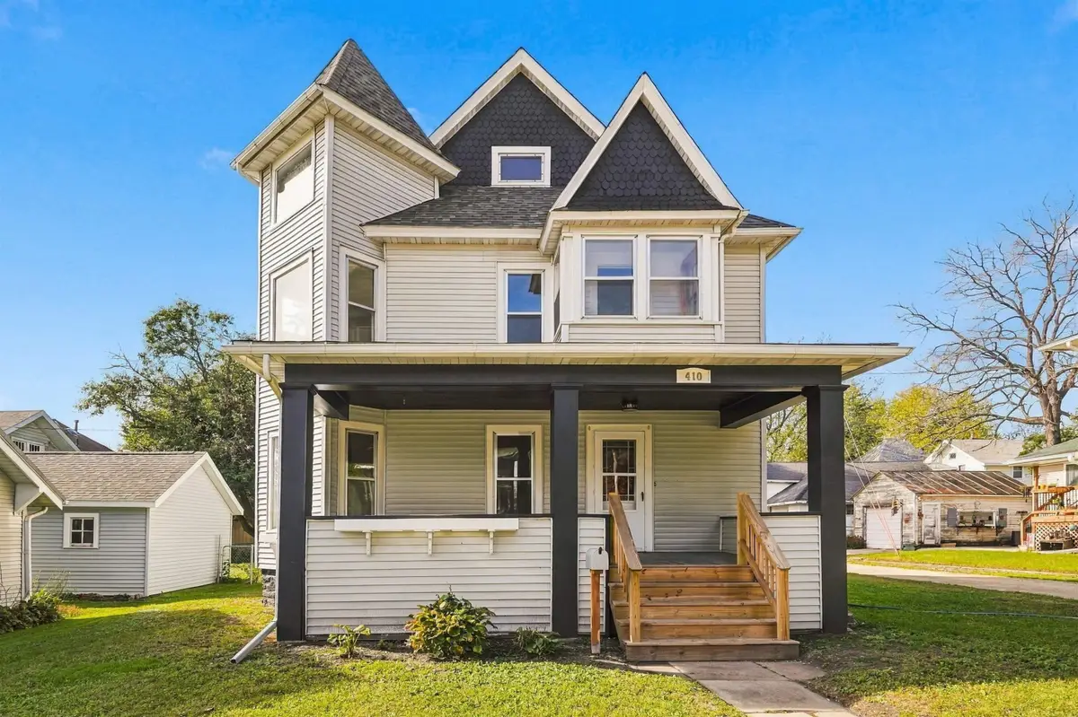 410 N Frederick Avenue, Oelwein, IA 50662 - #1