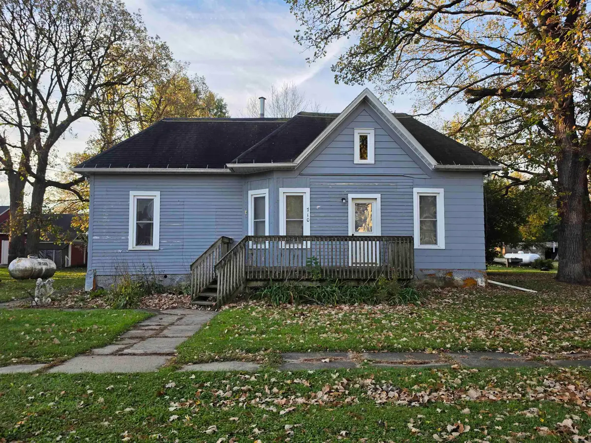 710 Main Street, Elma, IA 50628 - #1