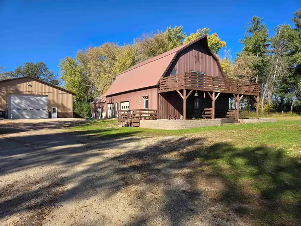 8683 90th Street, Lime Springs, IA 52155