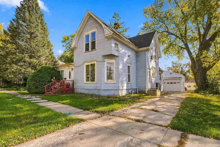 818 Main Street, Ackley, IA 50601 - #2