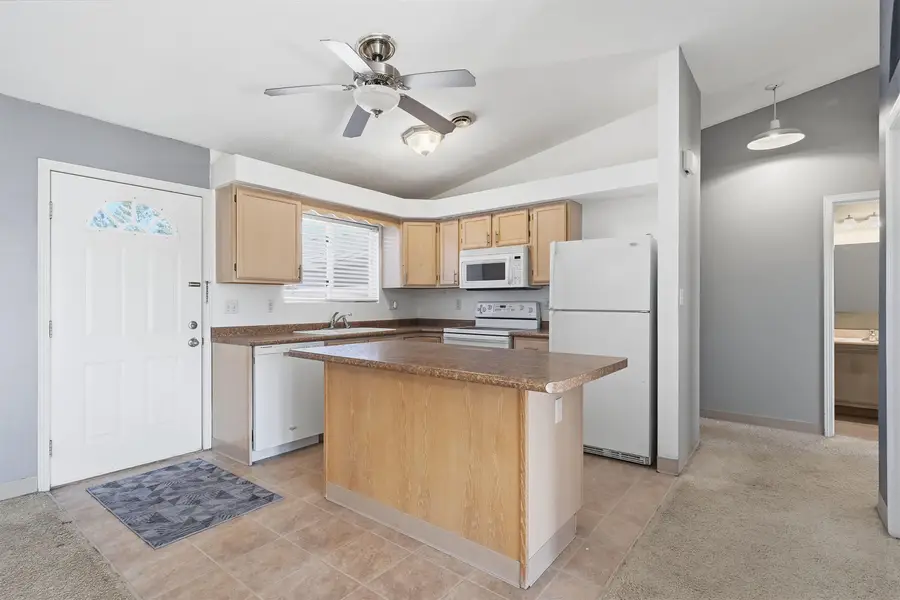 1716 W 18th Street, Cedar Falls, IA 50613 - #3
