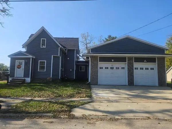 232 5th Ave Sw, Oelwein, IA 50662