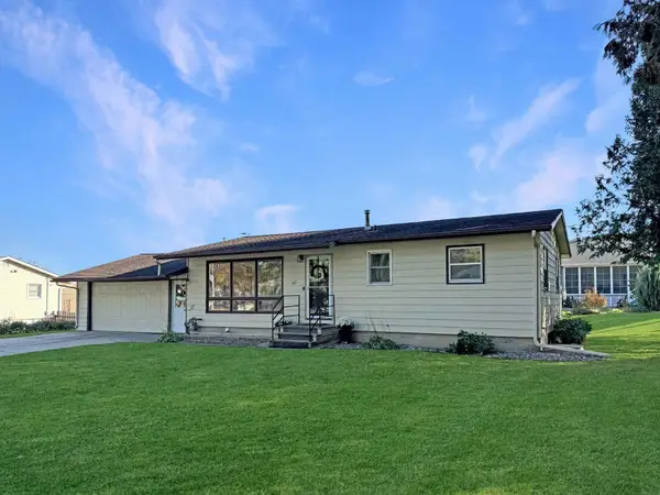 601 Sunrise Boulevard, Decorah, IA 52101