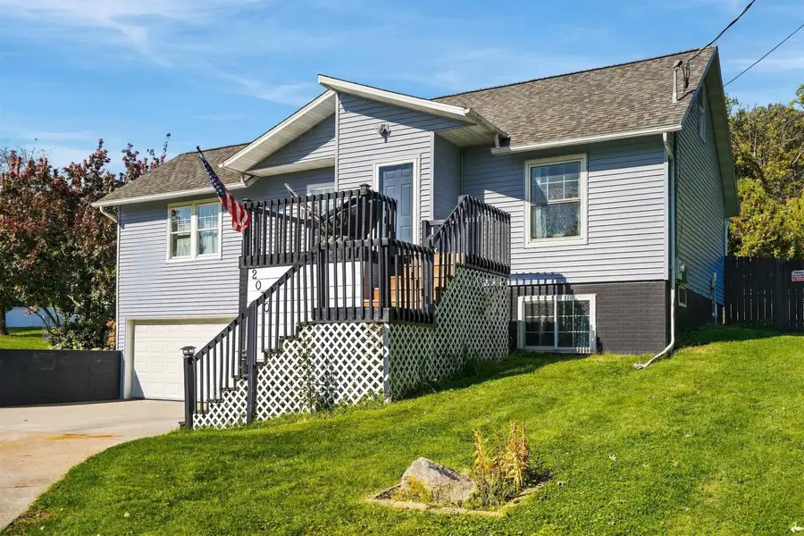 2030 Rainbow Drive, Waterloo, IA 50701 - #2