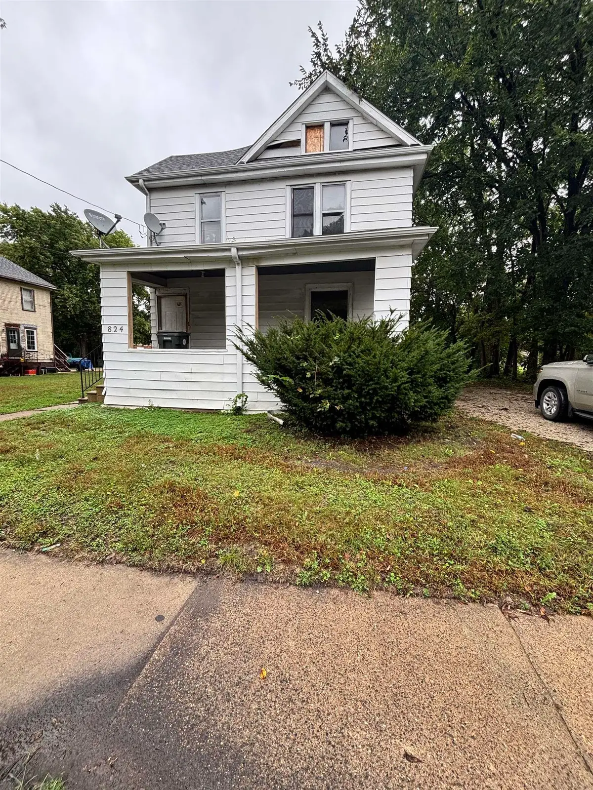 824 Logan Avenue, Waterloo, IA 50703 - #1