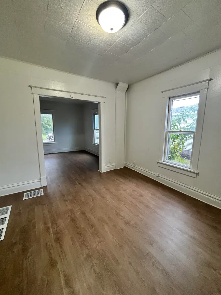 317 Ricker Street, Waterloo, IA 50703 - #2
