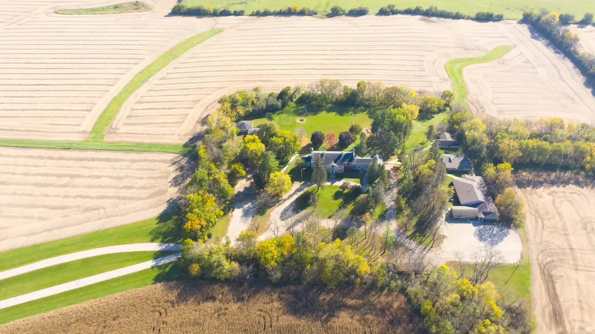 980 S Iowa Avenue, Mason City, IA 50401 - #1