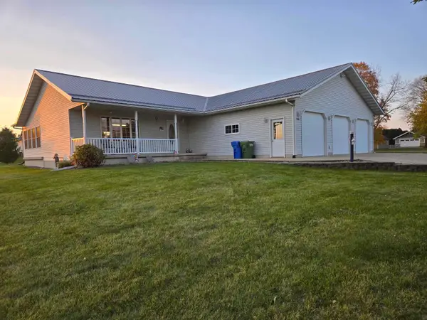 1106 5th St. Se, Cresco, IA 52136