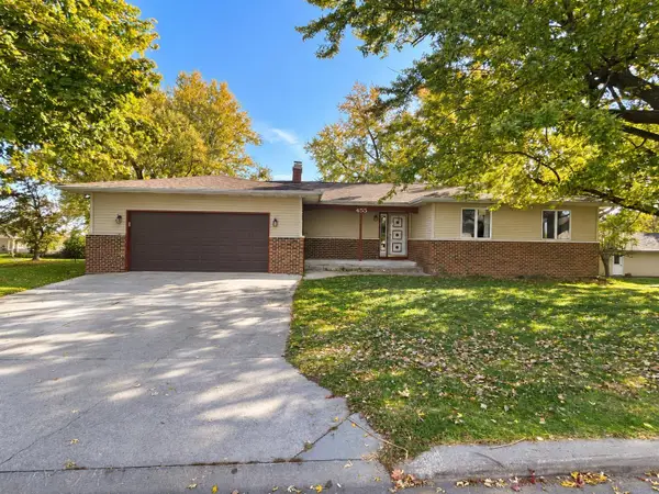 455 N 2nd Street, Winthrop, IA 50682