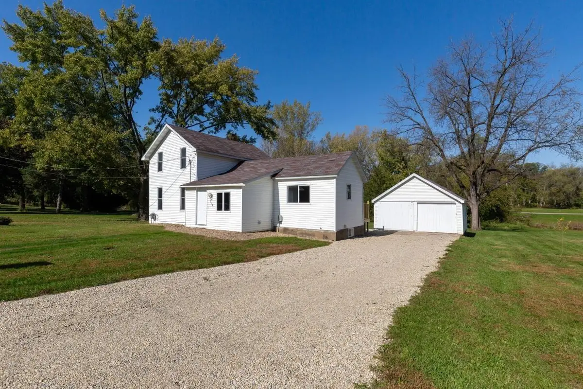 319 E Courtland, Shell Rock, IA 50670 - #1