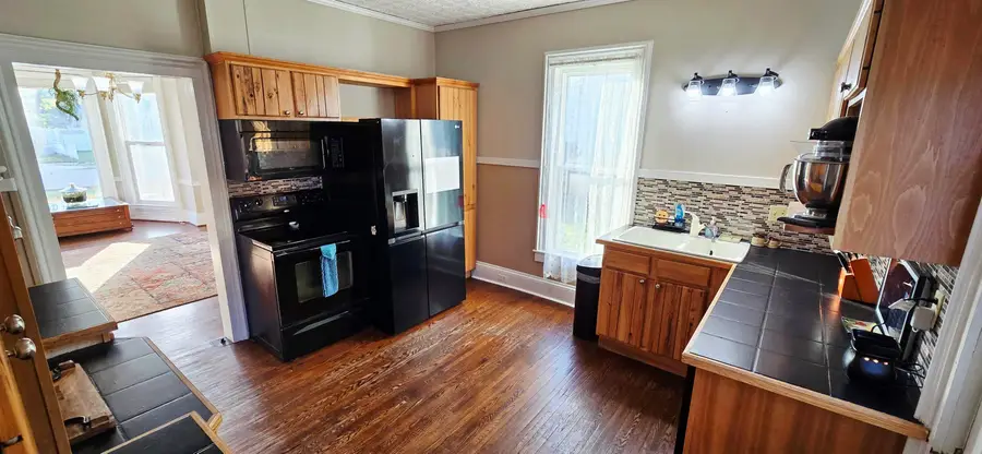 207 Spriggs Street, Charles City, IA 50616 - #3