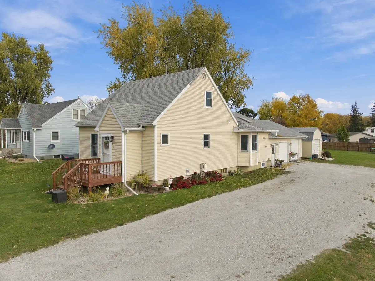 210 S Maple Street, Sumner, IA 50674 - #1