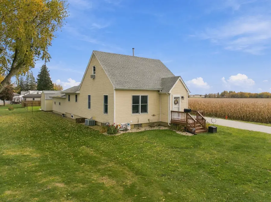 210 S Maple Street, Sumner, IA 50674 - #2