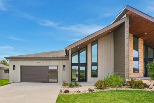 3910 Keagles Crossing, Cedar Falls, IA 50613