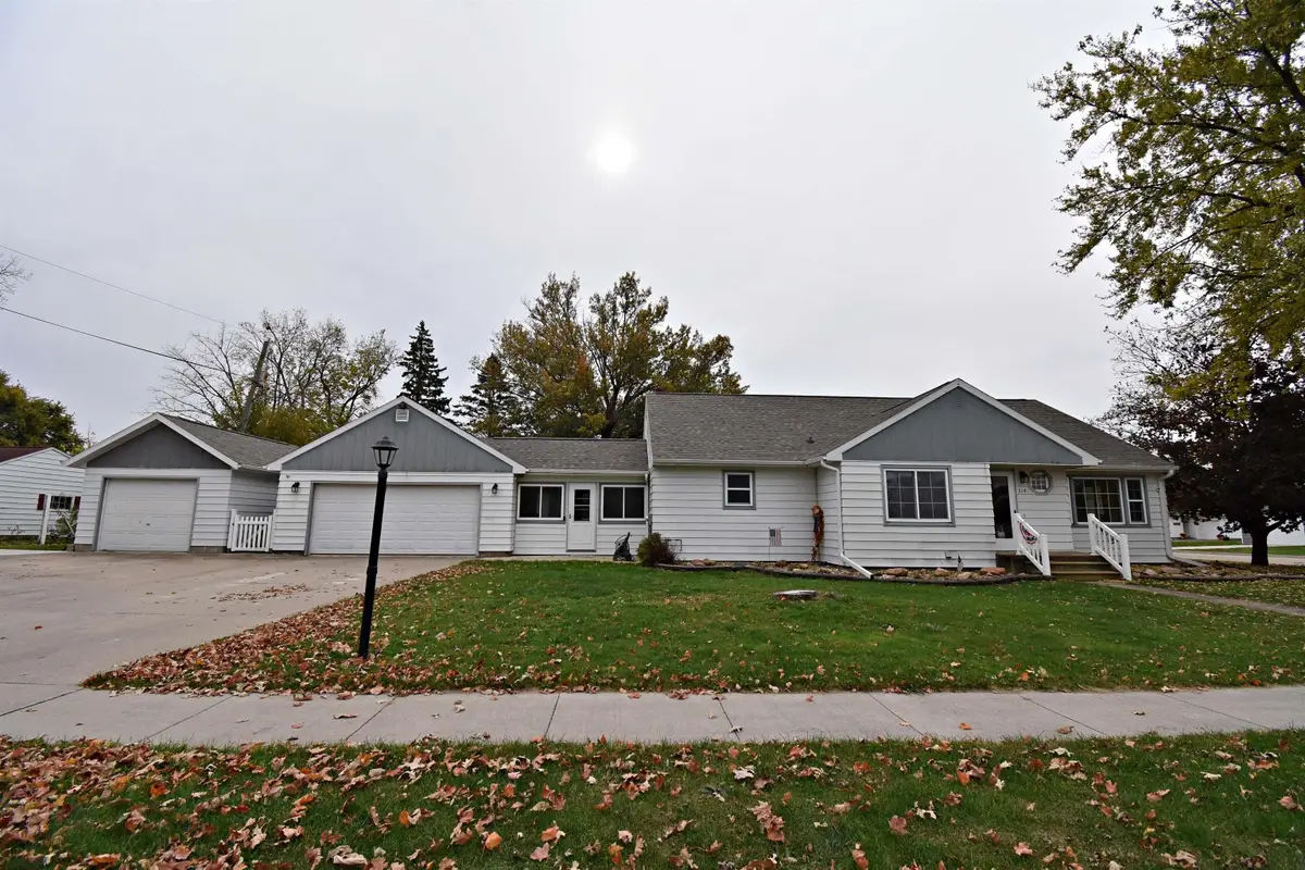 514 Purdy Street, Jesup, IA 50648 - #1