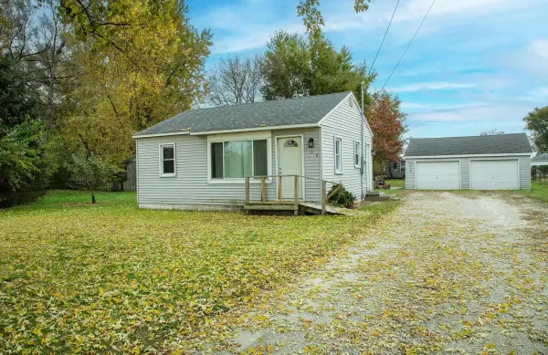 108 Birdland Drive, Waterloo, IA 50707