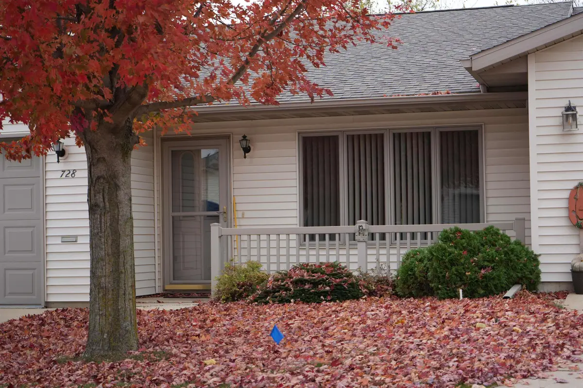 728 Southlawn Terrace, Oelwein, IA 50662 - #1
