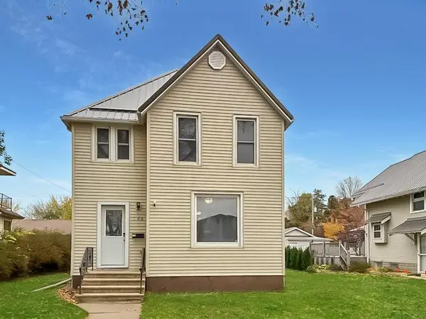 126 3rd Avenue West, Cresco, IA 52136
