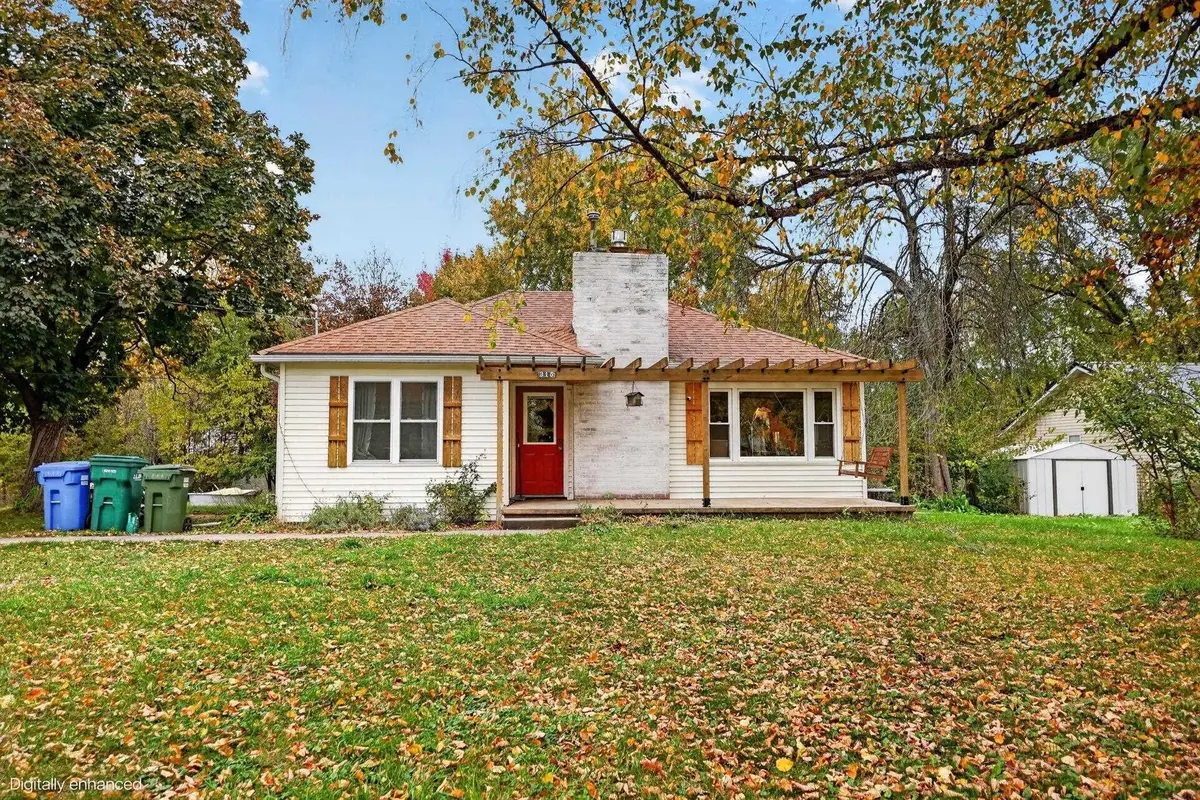 315 E Jackson Street, Shell Rock, IA 50670 - #1