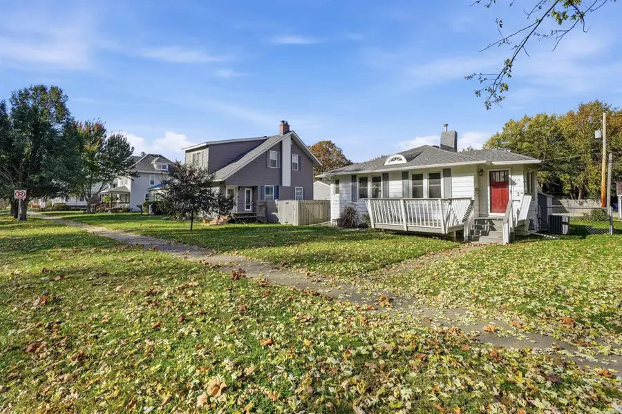 816 Campbell Avenue, Waterloo, IA 50701 - #3
