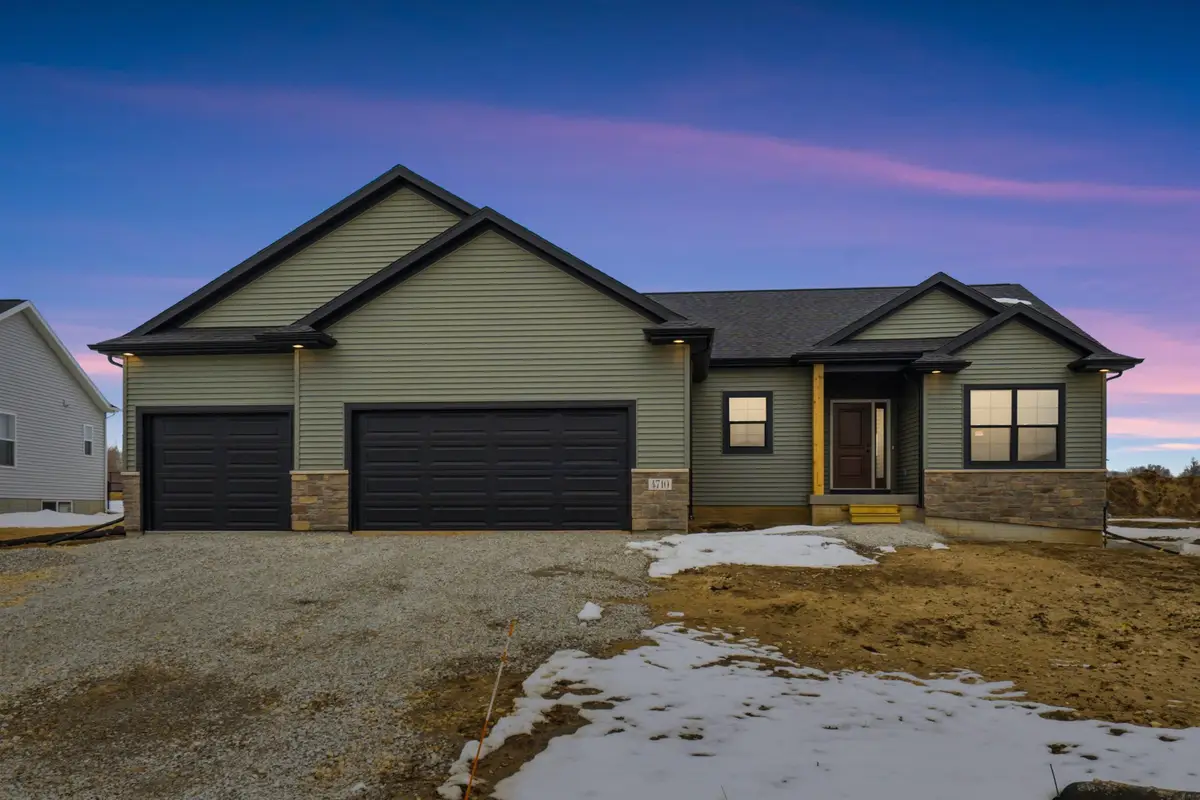 1516 Pebble Stone Place, Cedar Falls, IA 50613 - #1