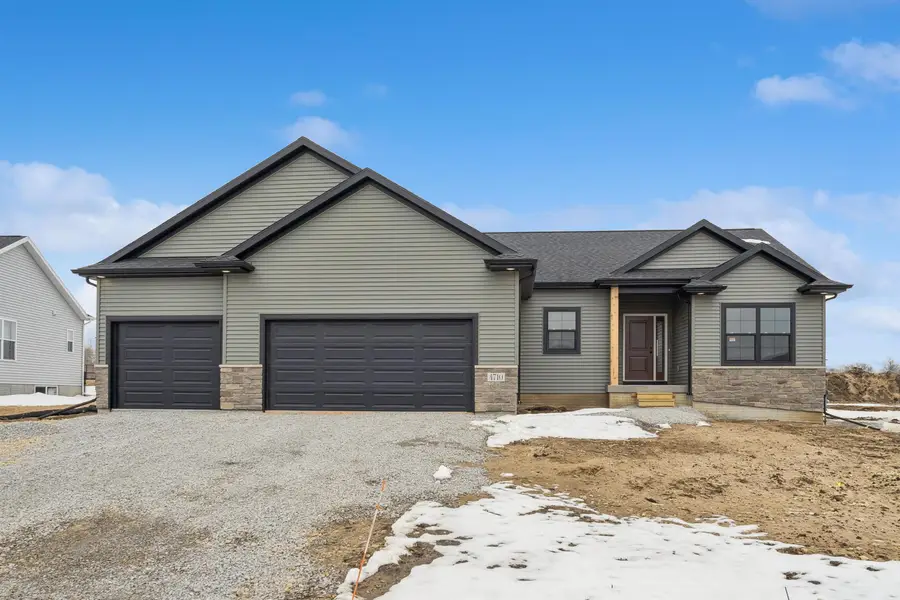 1516 Pebble Stone Place, Cedar Falls, IA 50613 - #2