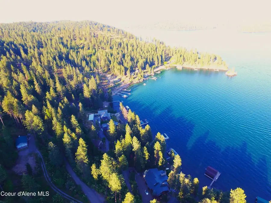 1751 W Valhalla Rd, Coeur Dalene, ID 83814 - Image #2