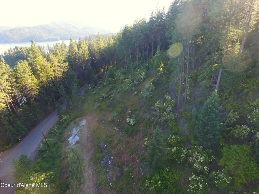 1751 W Valhalla Rd, Coeur Dalene, ID 83814 - Image #3