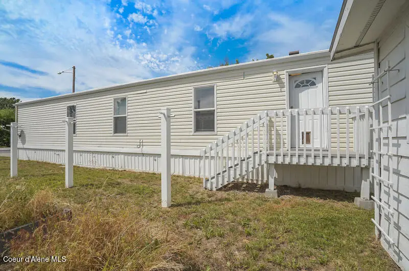 2243 W OXFORD CIR, Coeur Dalene, ID 83815 - Image #2