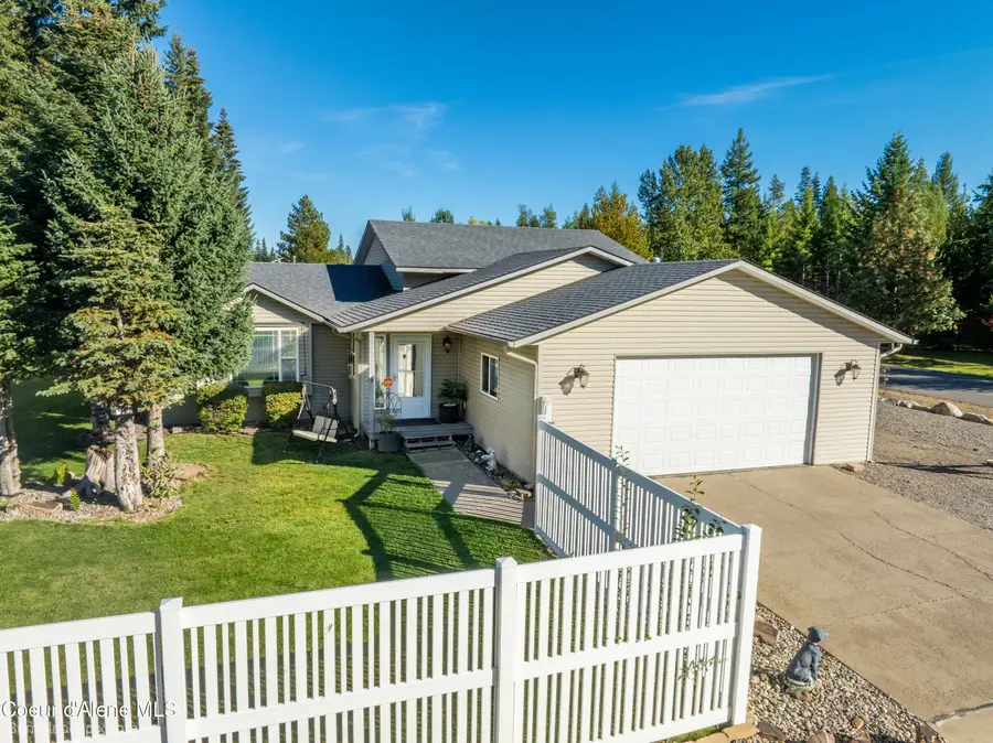 31430 N 10TH AVE, Spirit Lake, ID 83869 - Image #2