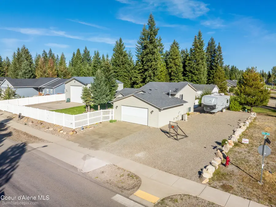 31430 N 10TH AVE, Spirit Lake, ID 83869 - Image #3