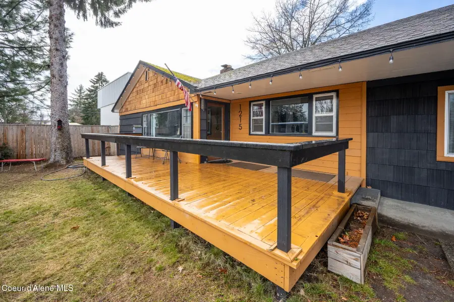 1215 N 1st St, Coeur Dalene, ID 83814 - Image #2