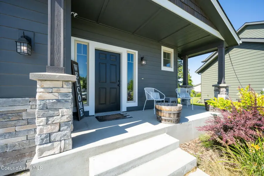 2499 N SIDE SADDLE LN, Post Falls, ID 83854 - Image #2