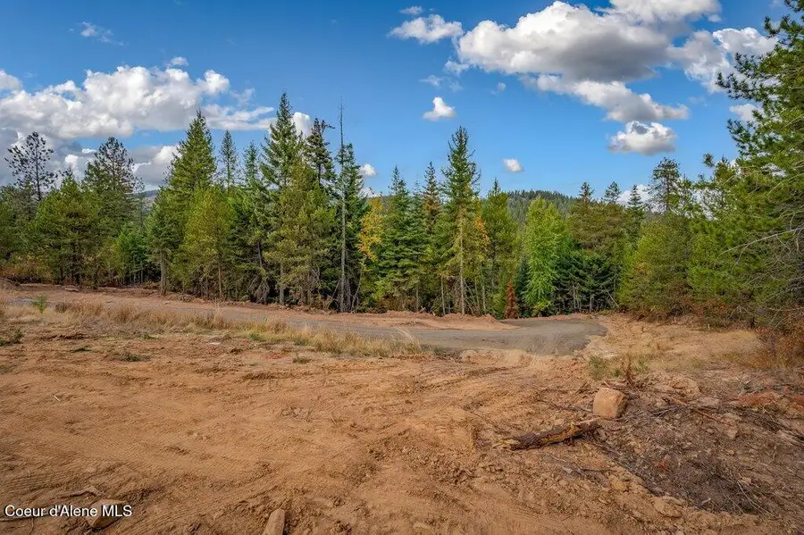 10464 W THOMPSON RD, Coeur Dalene, ID 83814 - Image #2