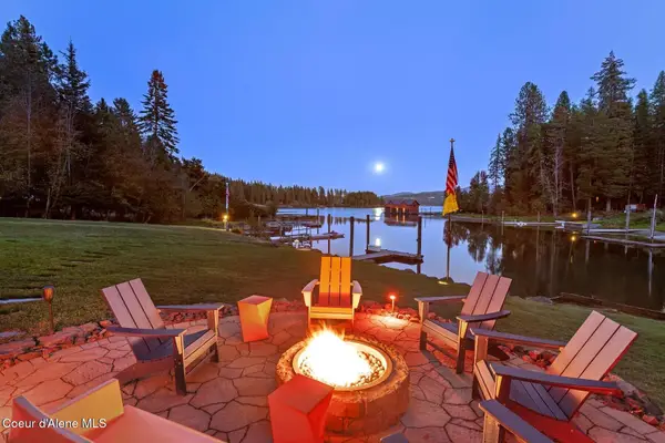 2982 W Everwell Bay Lane, Coeur d'Alene, ID 83814