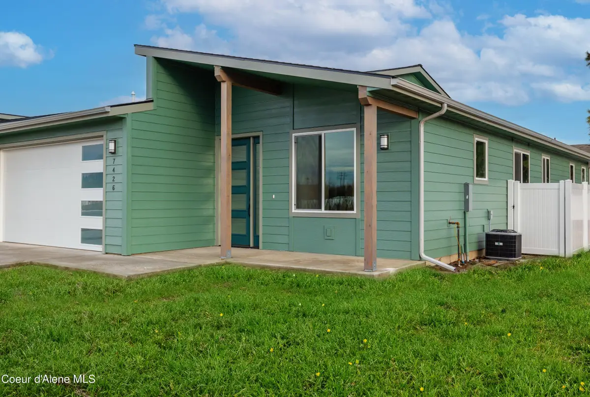 7438 Breaux Drive, Coeur Dalene, ID 83815 - Image #1