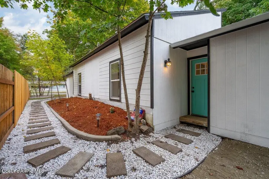 1039/1041 N 15TH ST, Coeur Dalene, ID 83814 - Image #2