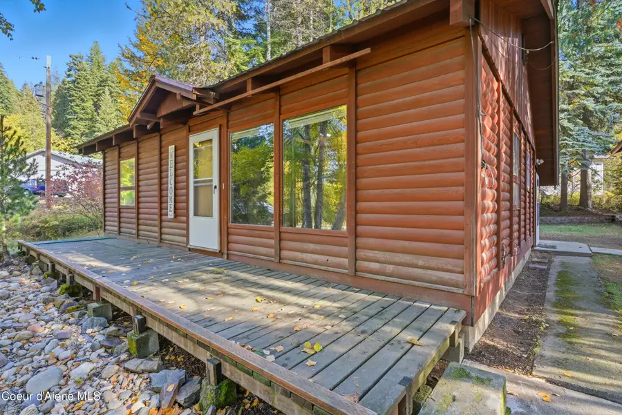 1306 Lakeshore Dr, Sagle, ID 83860 - Image #2