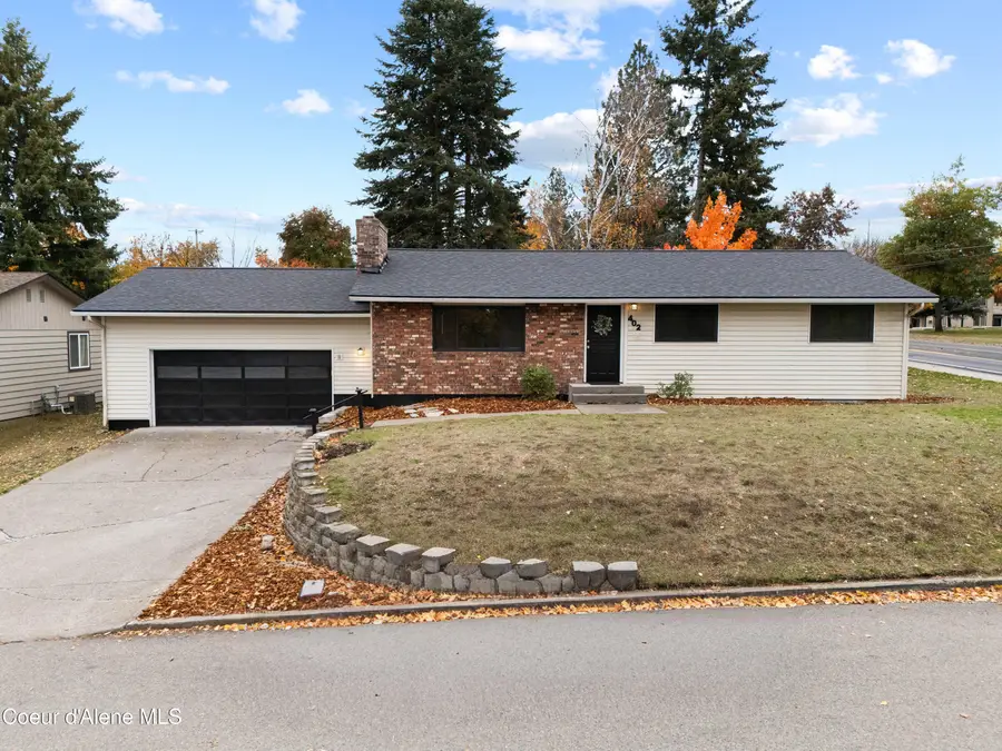 402 E SUNRISE DR, Coeur Dalene, ID 83815 - Image #2