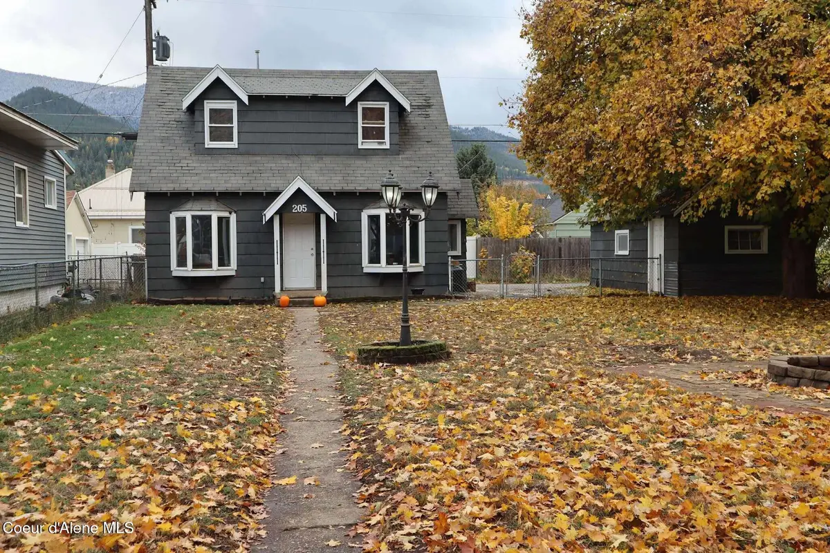 205 Mission Ave, Kellogg, ID 83837 - #1