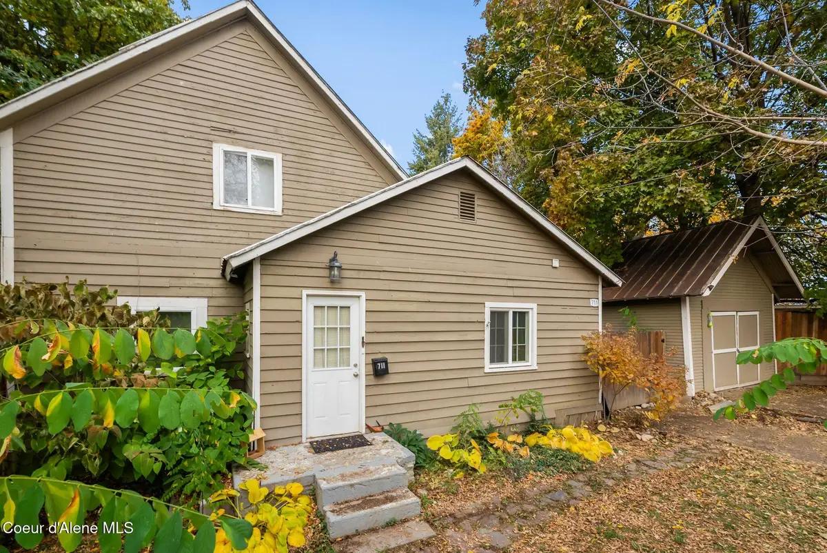 711 N Florence Ave, Sandpoint, ID 83864 - Image #1