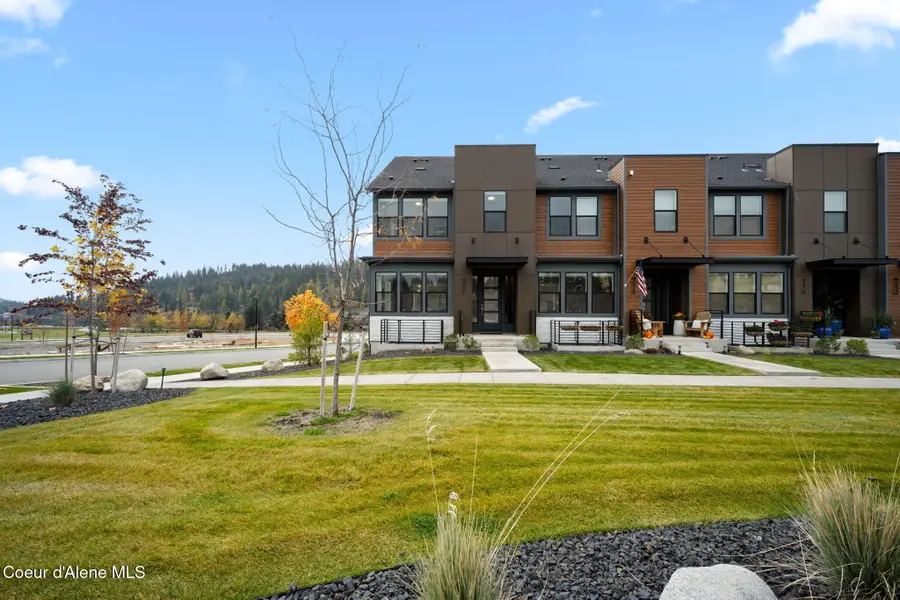 2598 W Lumber Ln, Coeur Dalene, ID 83814 - Image #2