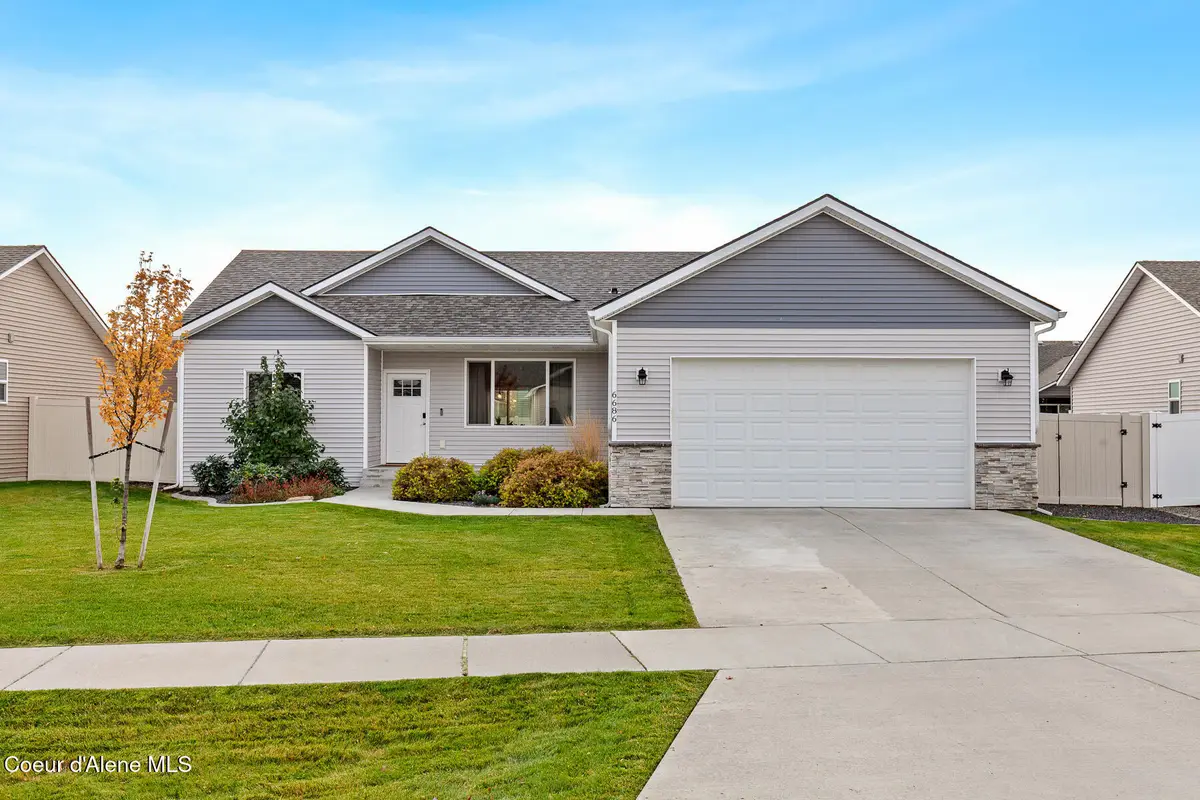 6686 W HARMONY ST, Rathdrum, ID 83858 - Image #1