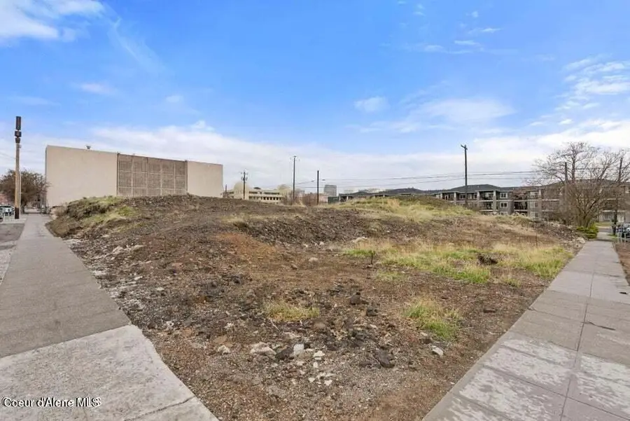1229 W Broadway Ave, Spokane, WA 99201 - #2