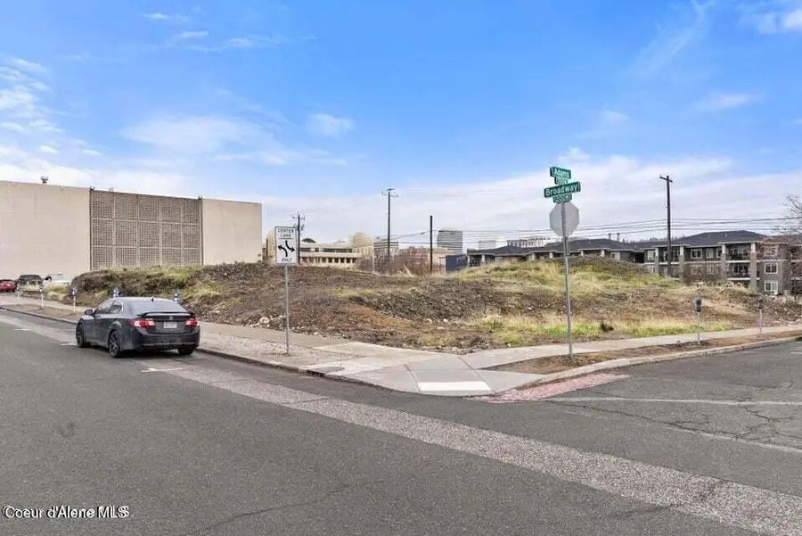 1229 W Broadway Ave, Spokane, WA 99201 - #3