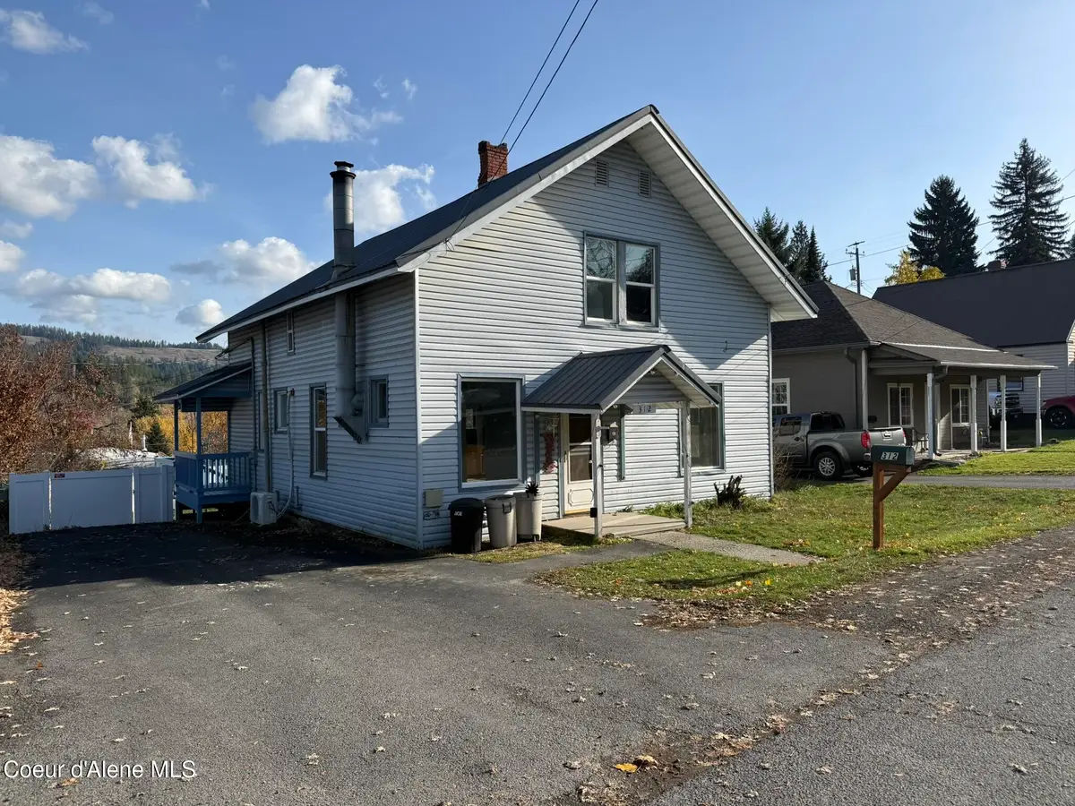 312 S 4th St, Saint Maries, ID 83861 - Image #1