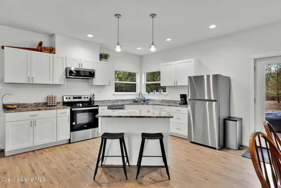 99 James Wy Rd, Oldtown, ID 83822 - Image #2