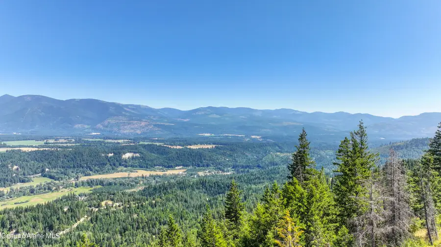 NKA Juniper Ln, Naples, ID 83847 - Image #2