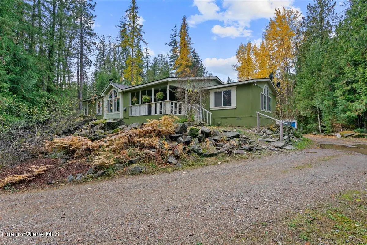 9864 Bottle Bay Rd, Sagle, ID 83860 - Image #1